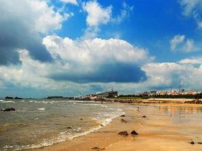 青岛沙滩视频,碧海蓝天下的休闲天堂